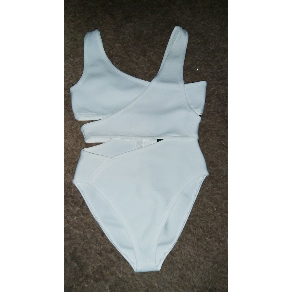 White One-piece Swimsuit